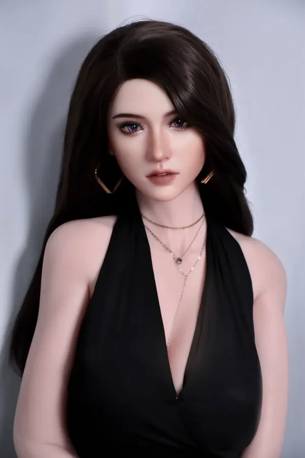 Elsa Babe Iwai Yuzuki