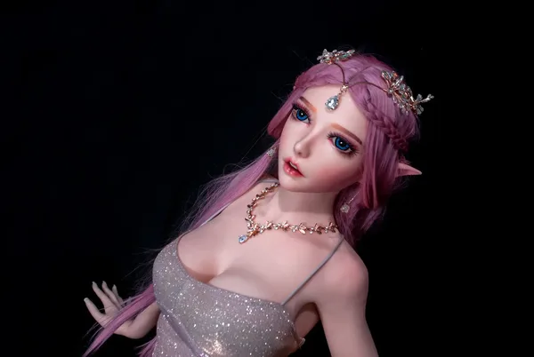 Elsa Babe Takano Rie