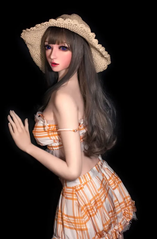 Elsa Babe Chiba Hotaru