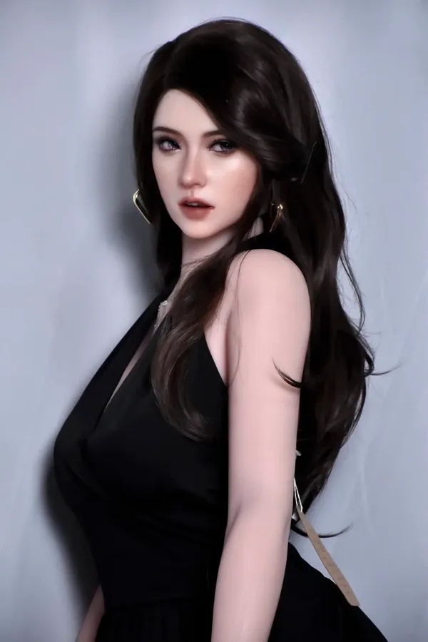 Elsa Babe Iwai Yuzuki