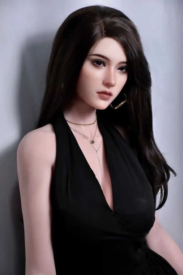 Elsa Babe Iwai Yuzuki
